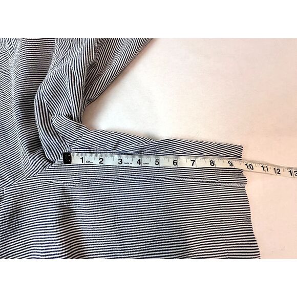 Talbots Seersucker Pinstripe Shorts The Perfect Short 100% Cotton - Size 4 - Picture 4 of 8